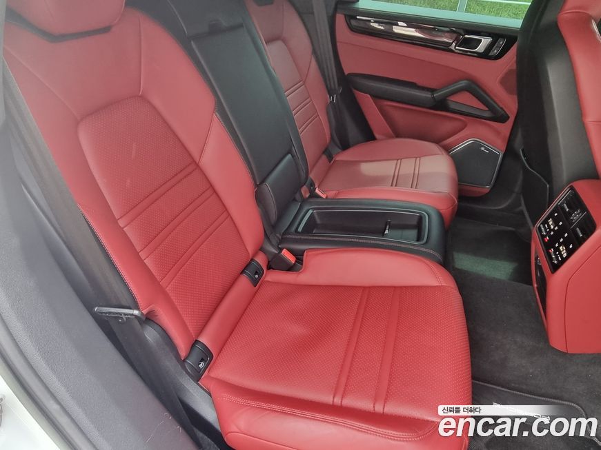 Porsche Cayenne 2023