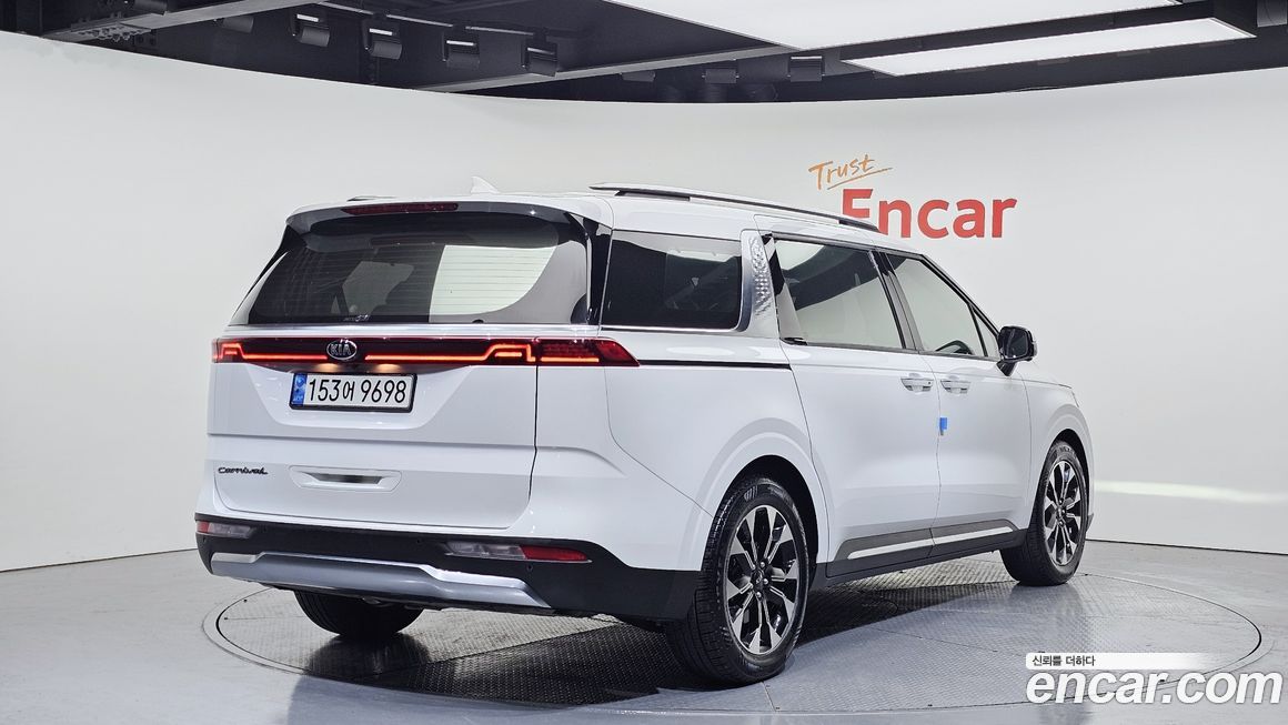Kia Canival 2021
