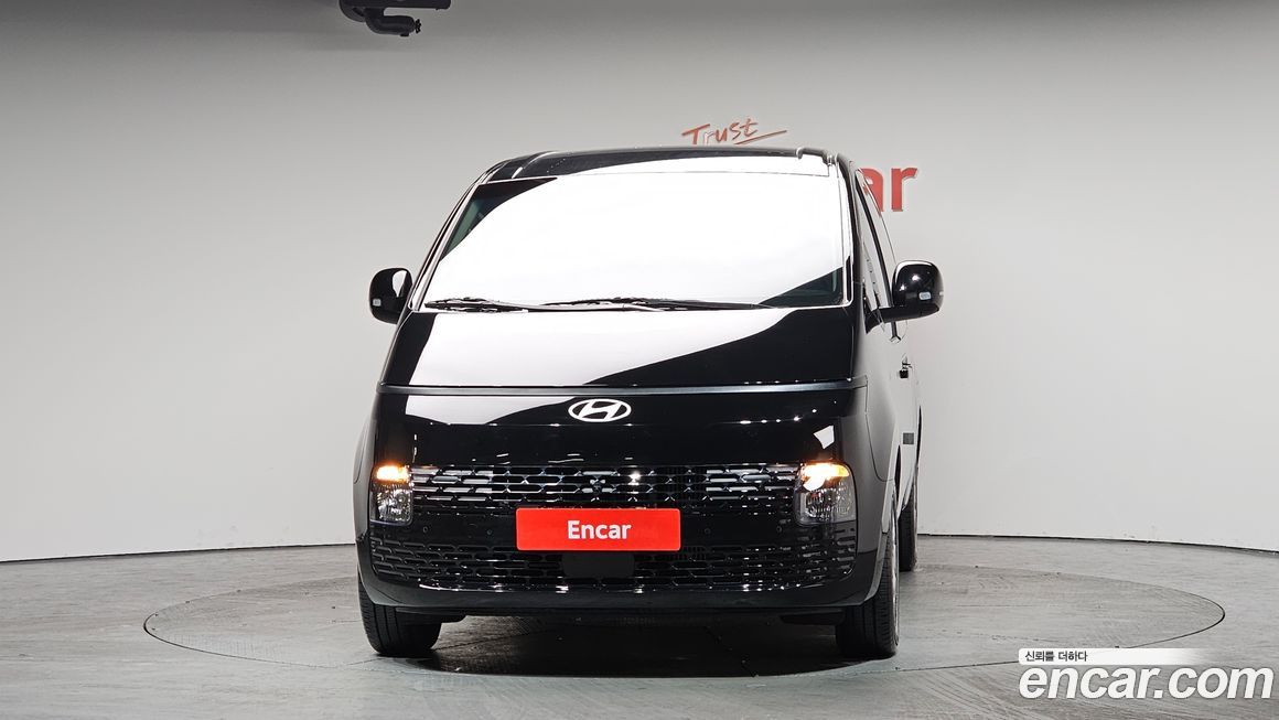 Hyundai Staria 2025