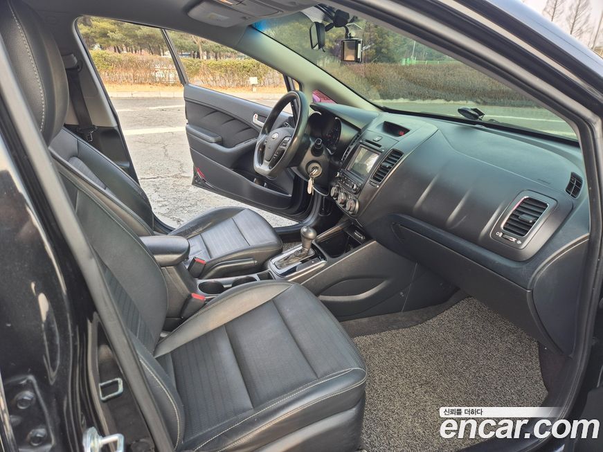 Kia K3 2016