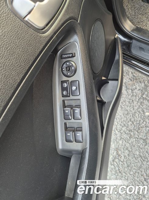 Kia K3 2016