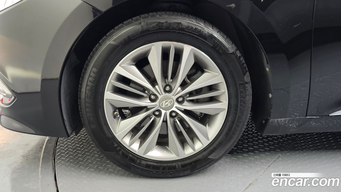 Hyundai Grandeur 2016