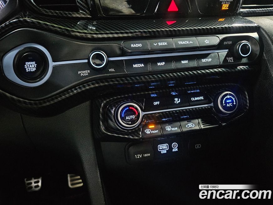 Hyundai Veloster 2019