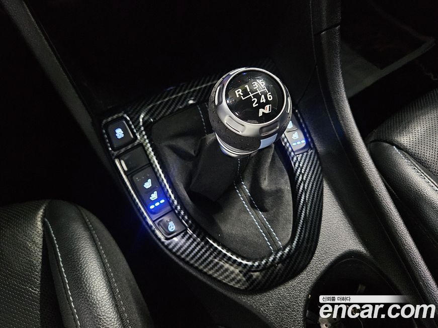 Hyundai Veloster 2019