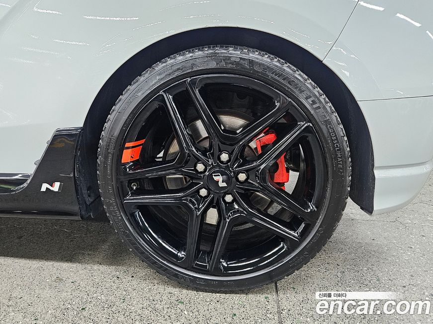 Hyundai Veloster 2019