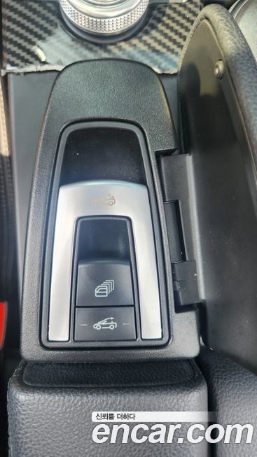 Mercedes-Benz E-Class 2012