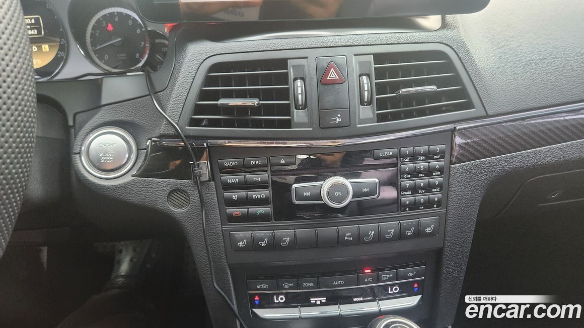 Mercedes-Benz E-Class 2012