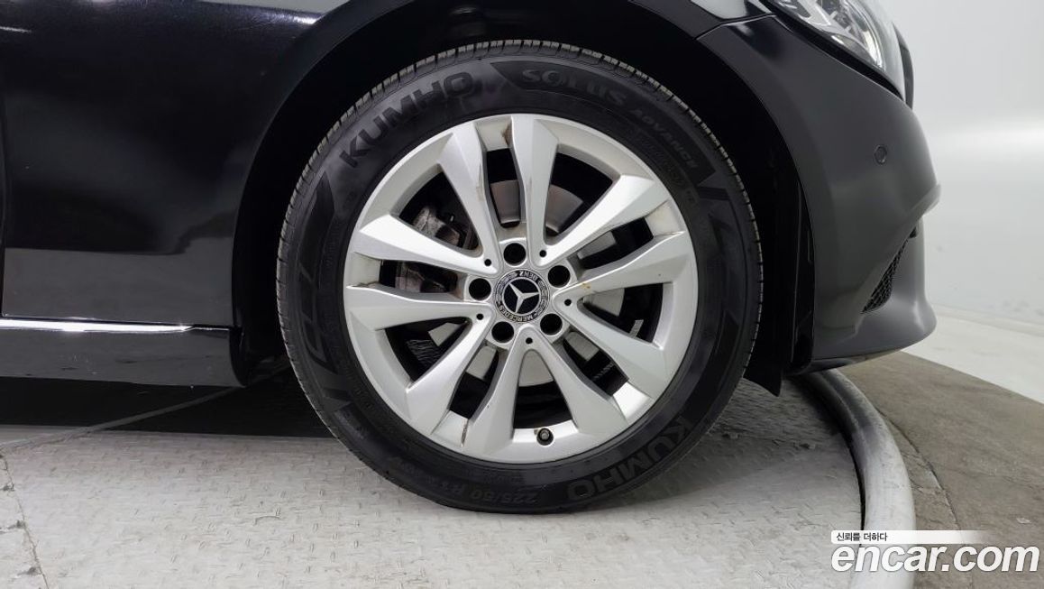 Mercedes-Benz C-Class 2020