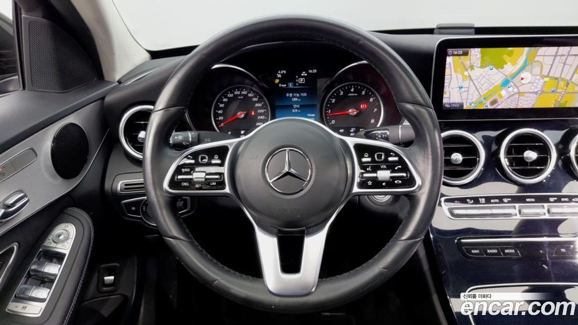 Mercedes-Benz C-Class 2020