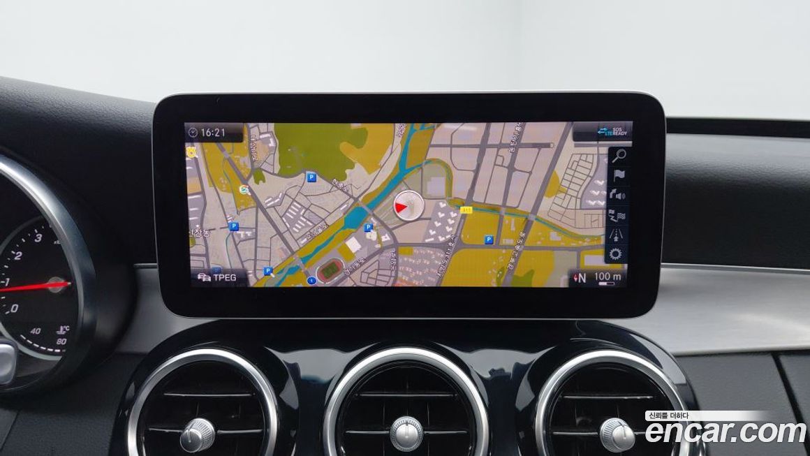 Mercedes-Benz C-Class 2020