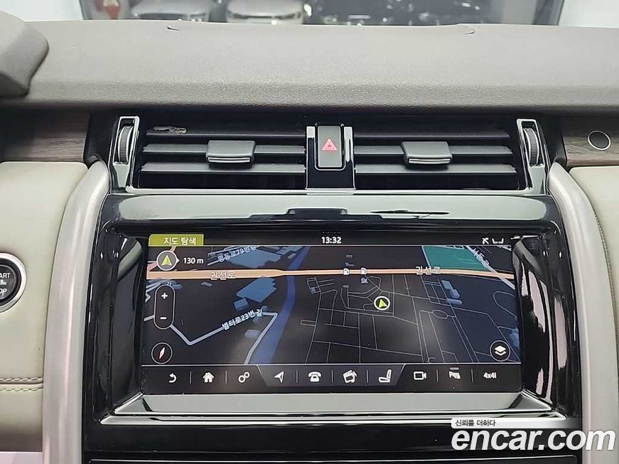 Land Rover Discovery 2017