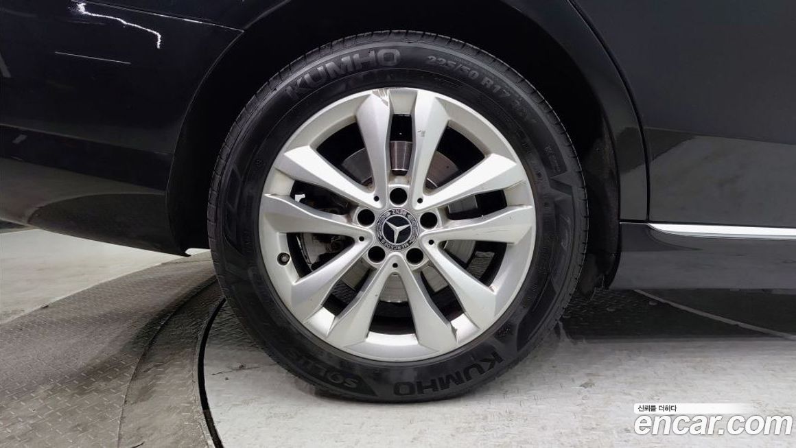 Mercedes-Benz C-Class 2020