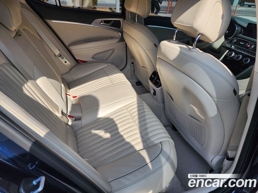Genesis G70 2021