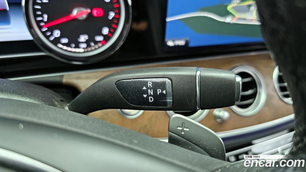 Mercedes-Benz E-Class 2018