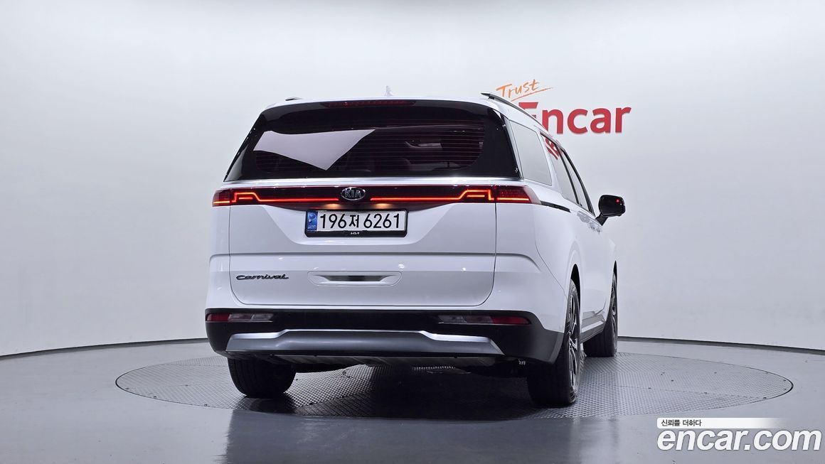 Kia Canival 2021