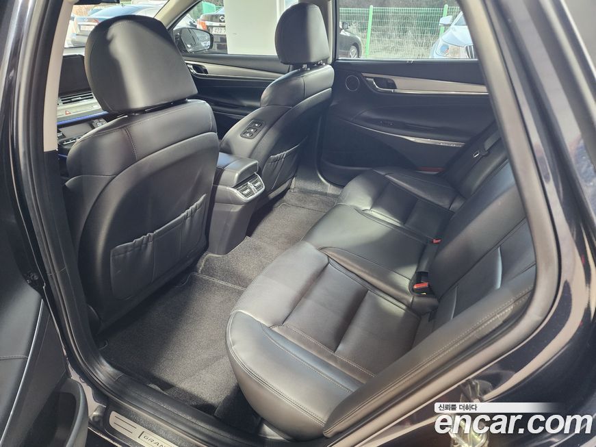 Hyundai Grandeur 2021