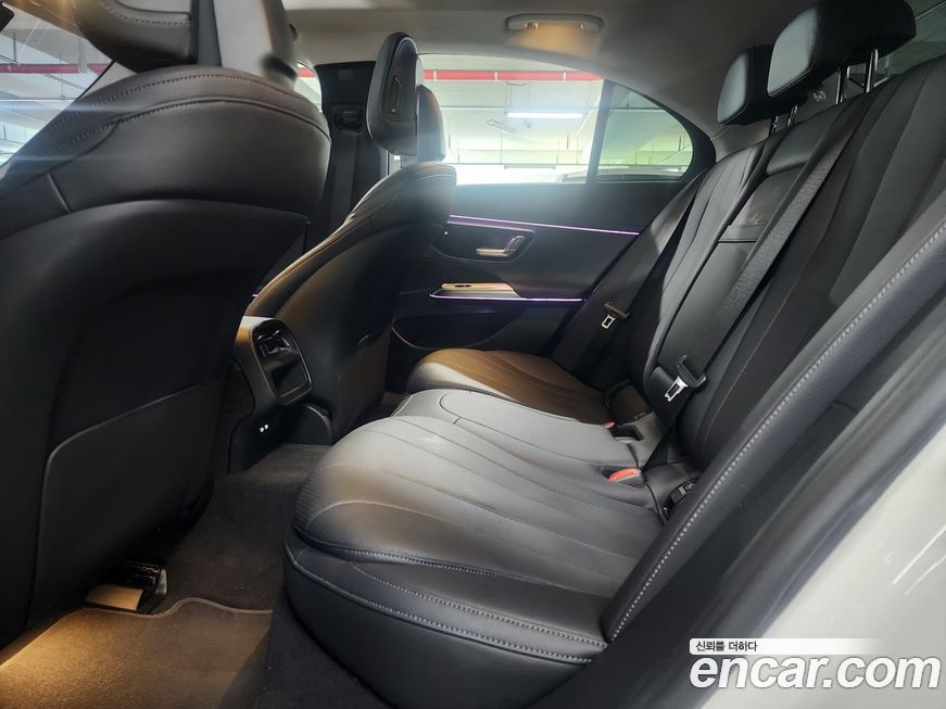 Mercedes-Benz E-Class 2025
