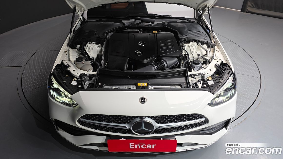 Mercedes-Benz C-Class 2022