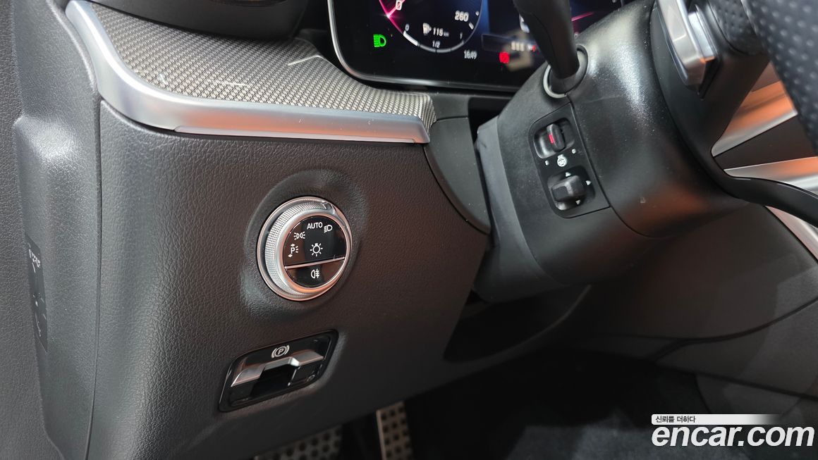 Mercedes-Benz C-Class 2022