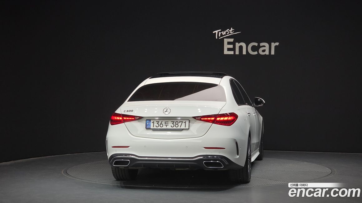 Mercedes-Benz C-Class 2022