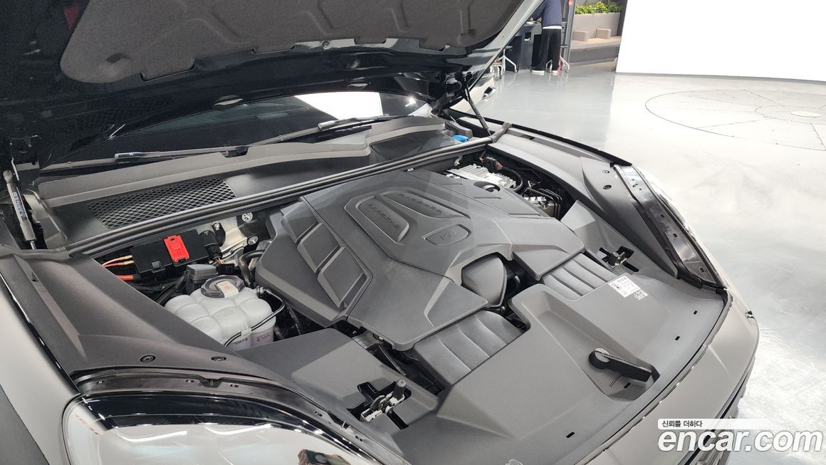 Porsche Cayenne 2024