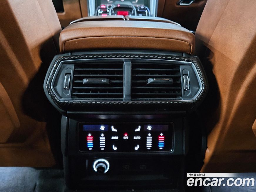 Lamborghini Urus 2021