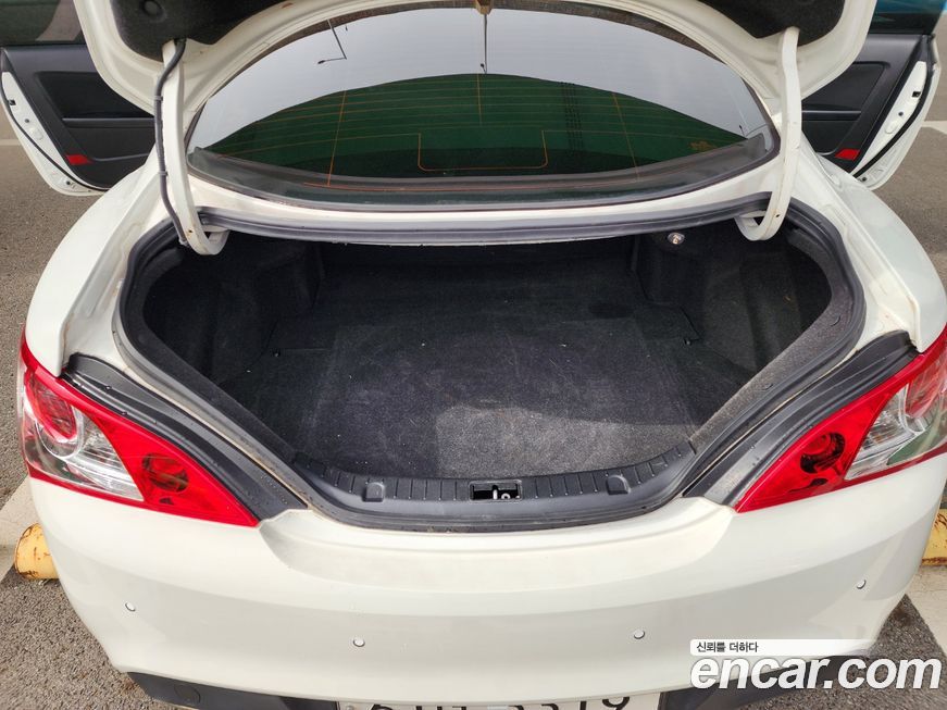 Hyundai Genesis 2010