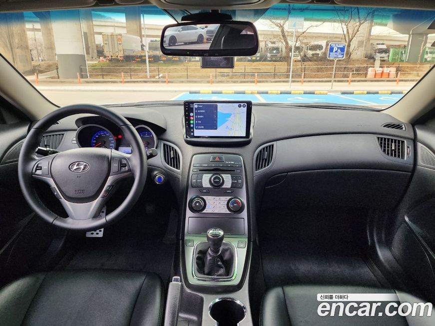 Hyundai Genesis 2010