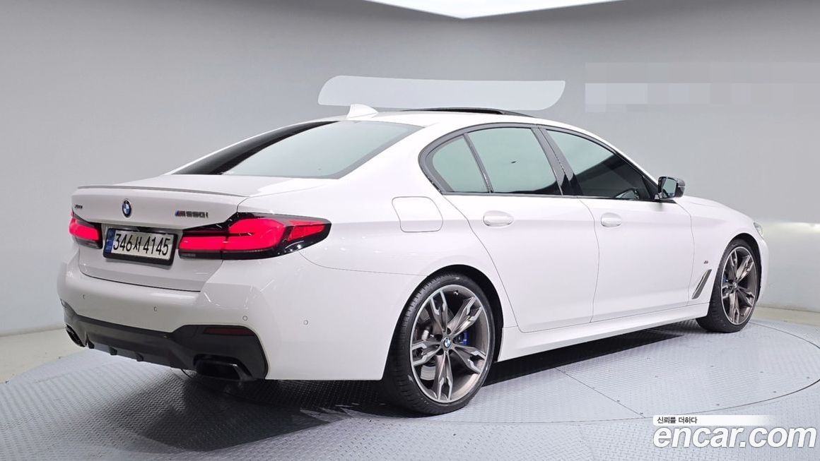 BMW 5-Series 2021