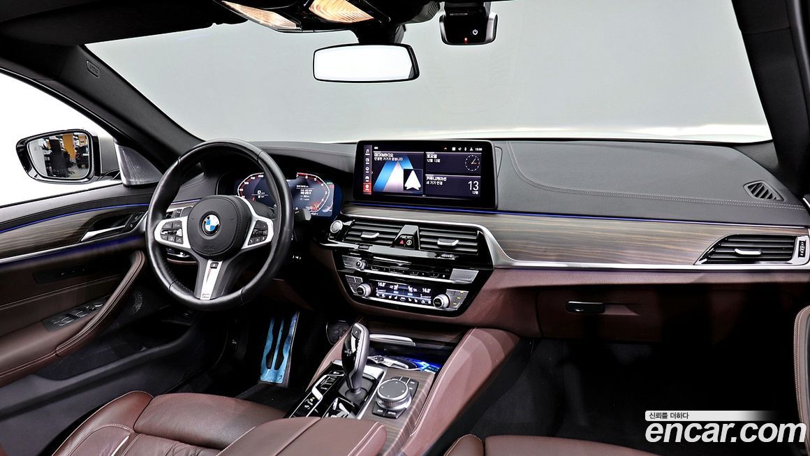 BMW 5-Series 2021