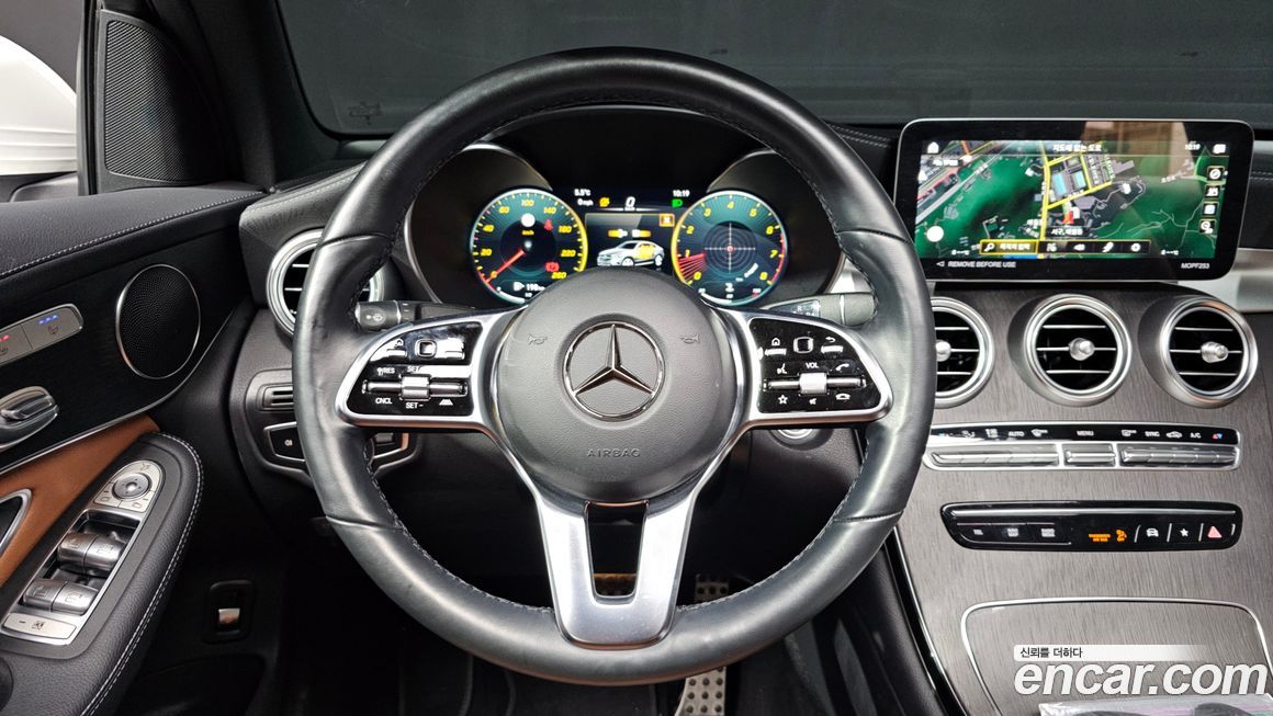 Mercedes-Benz GLC-Class 2023