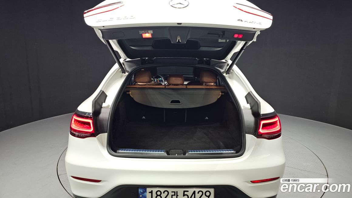 Mercedes-Benz GLC-Class 2023