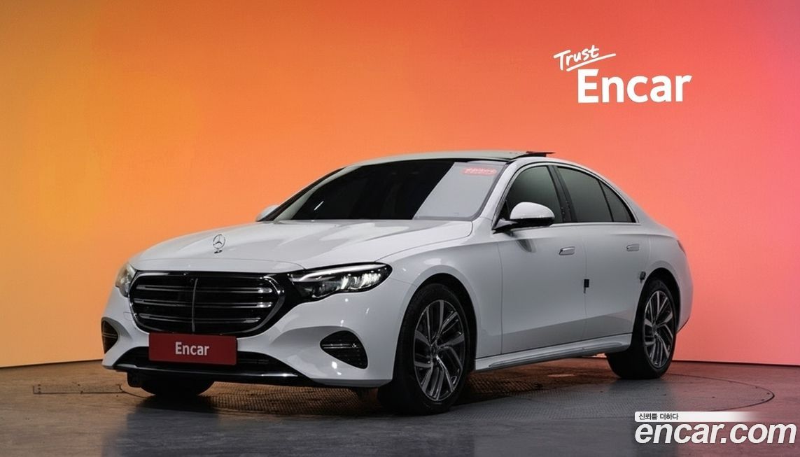 Mercedes-Benz E-Class 2024