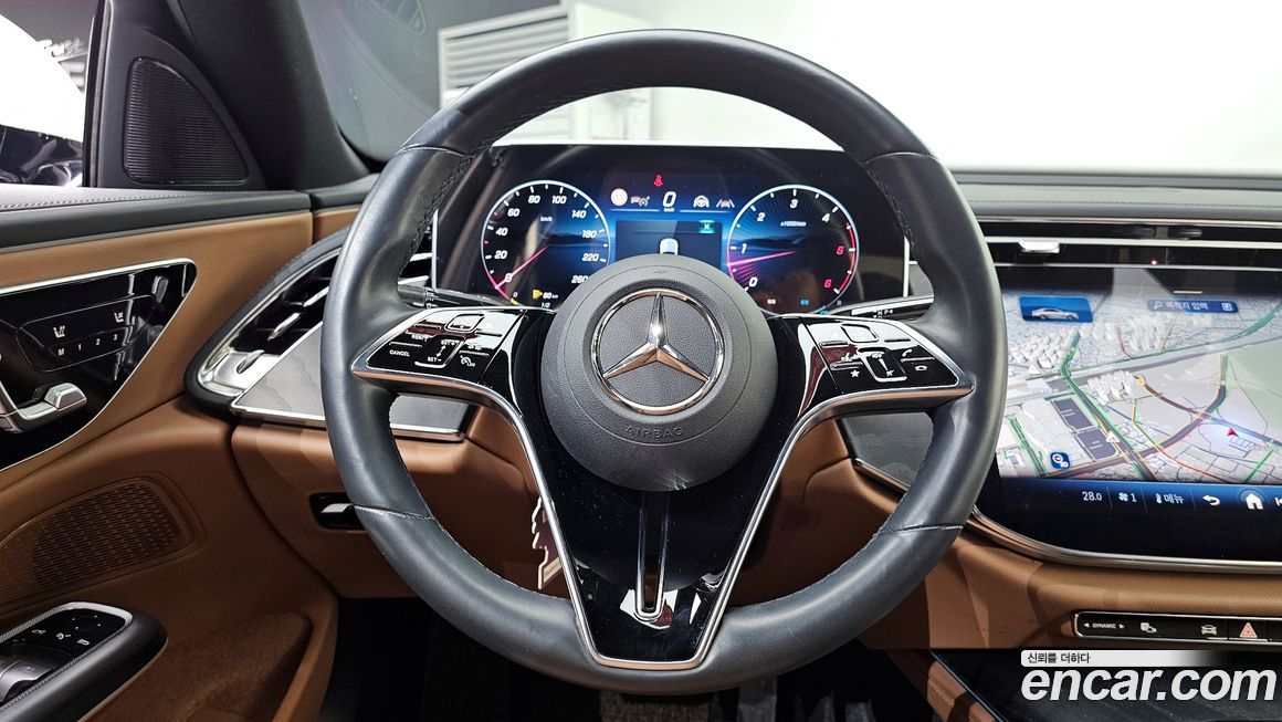 Mercedes-Benz E-Class 2024