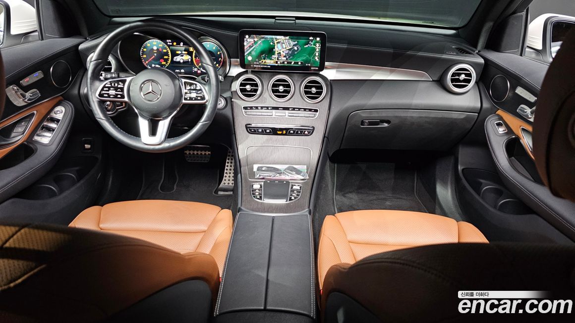 Mercedes-Benz GLC-Class 2023