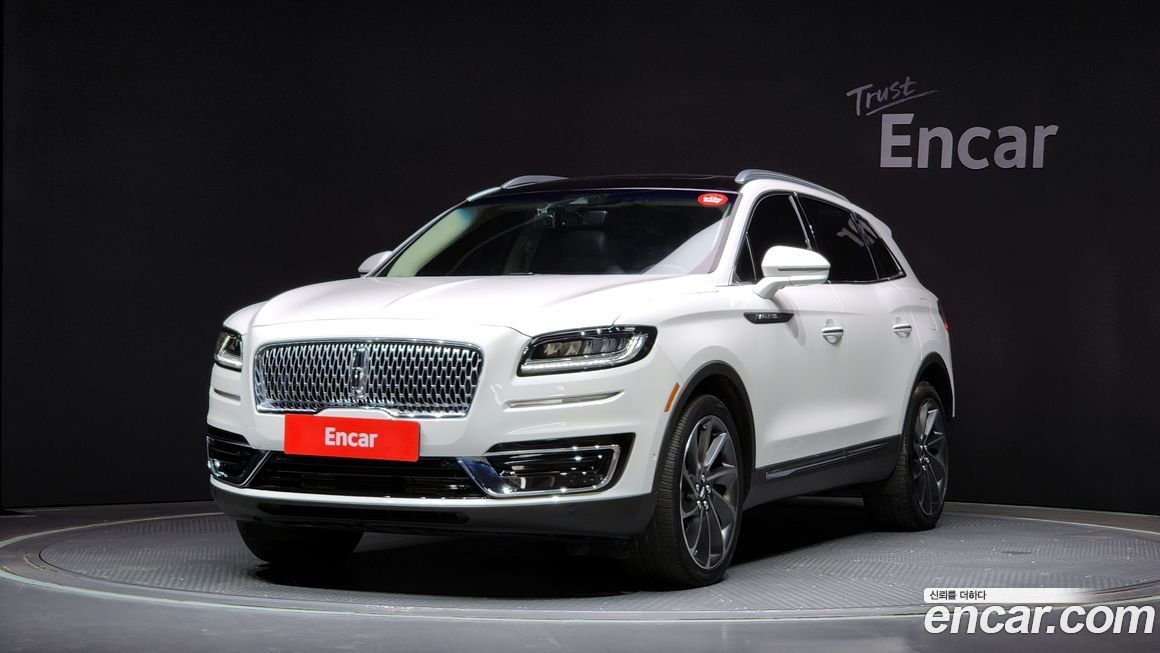 Lincoln Nautilus 2020