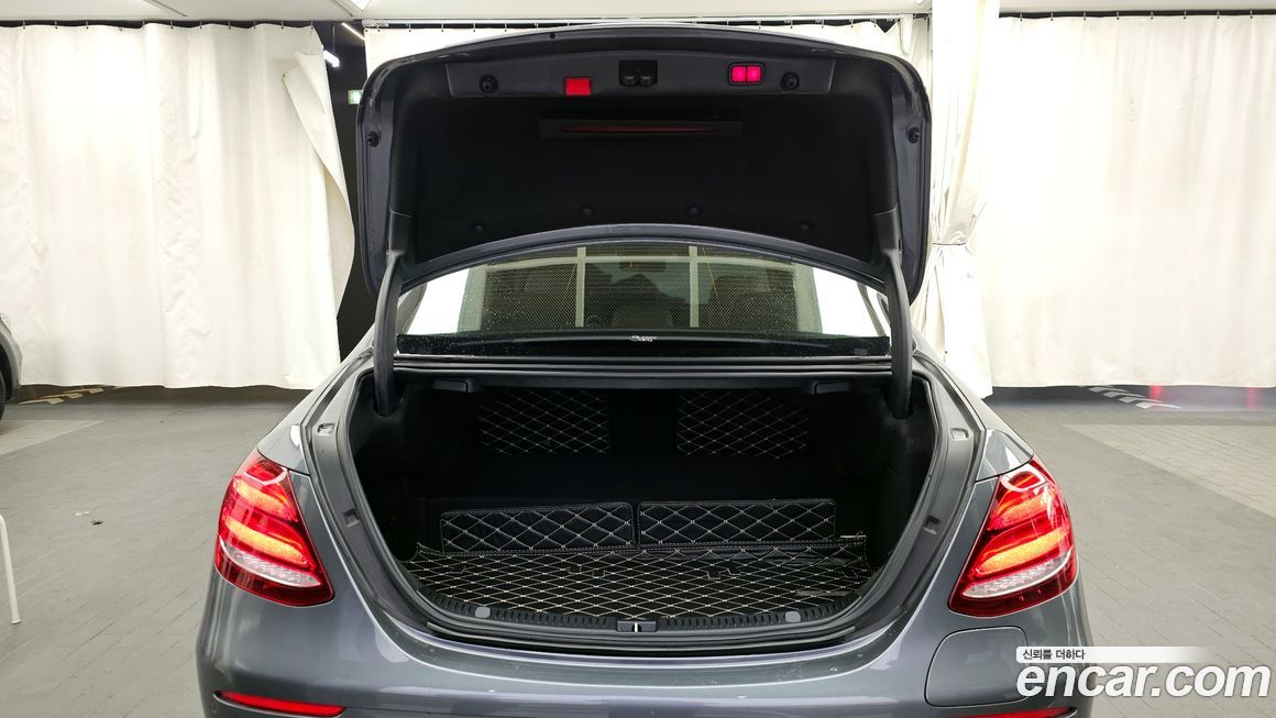 Mercedes-Benz E-Class 2020