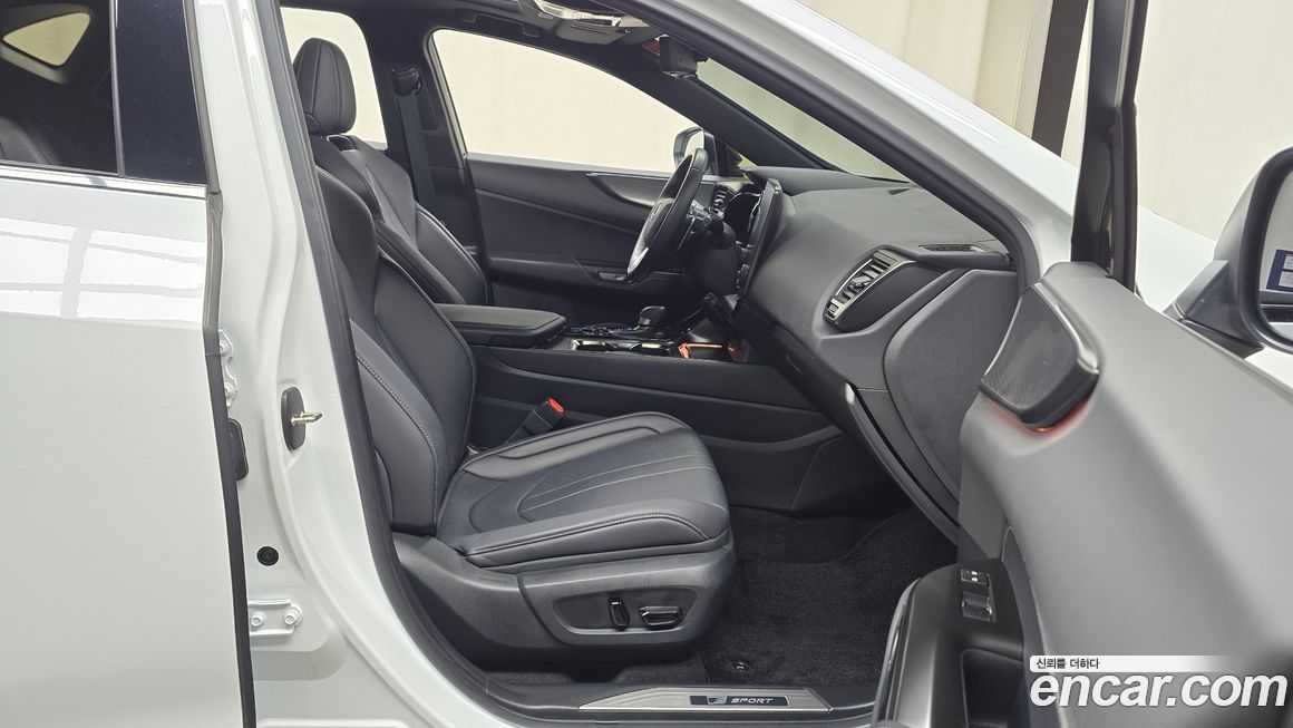 Lexus NX 2025