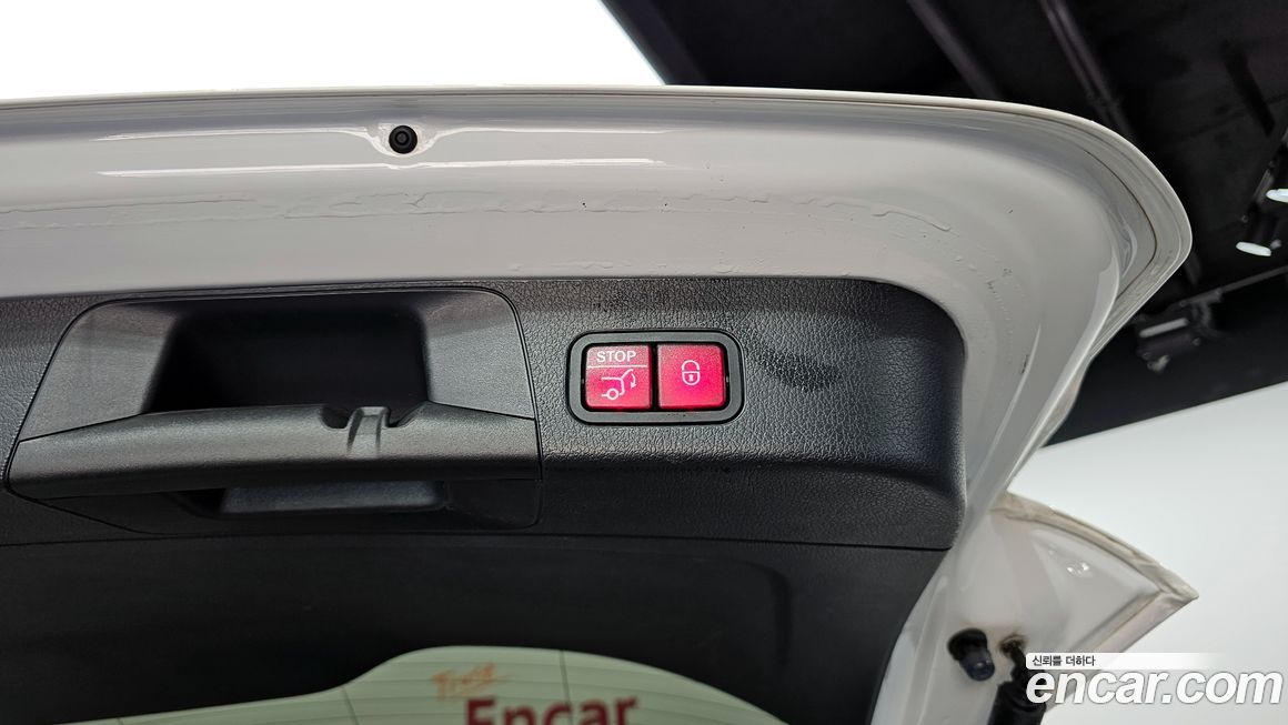 Mercedes-Benz GLB-Class 2021