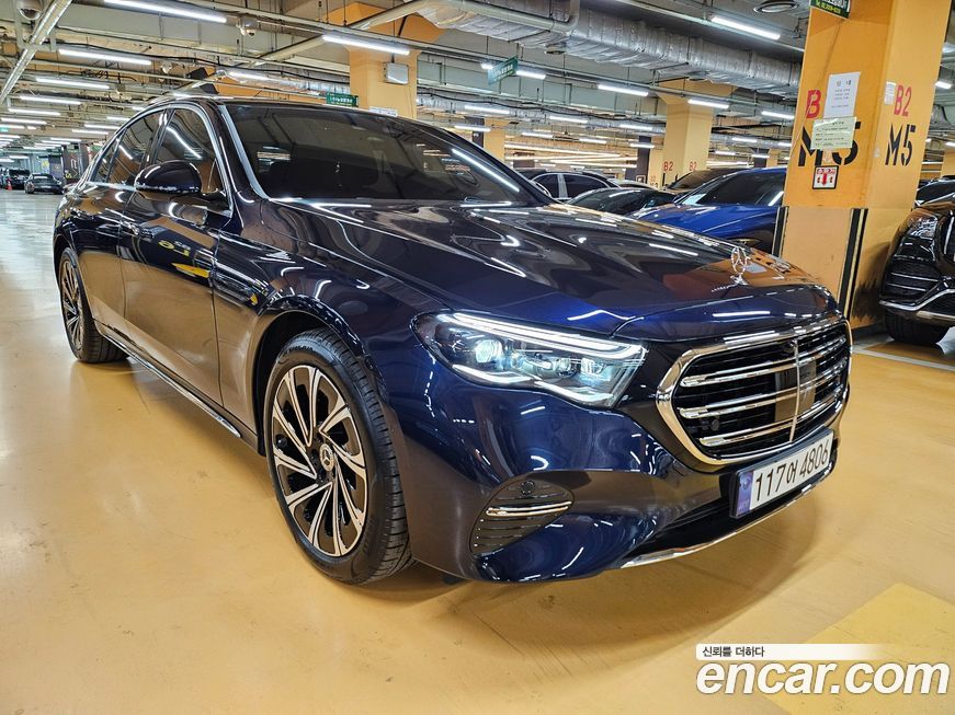 Mercedes-Benz E-Class 2024