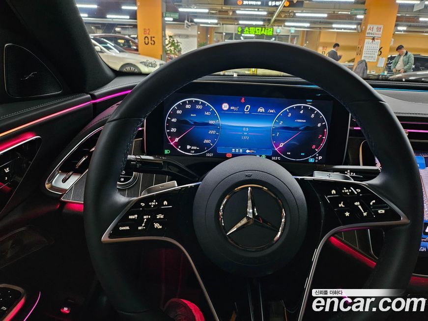Mercedes-Benz E-Class 2024