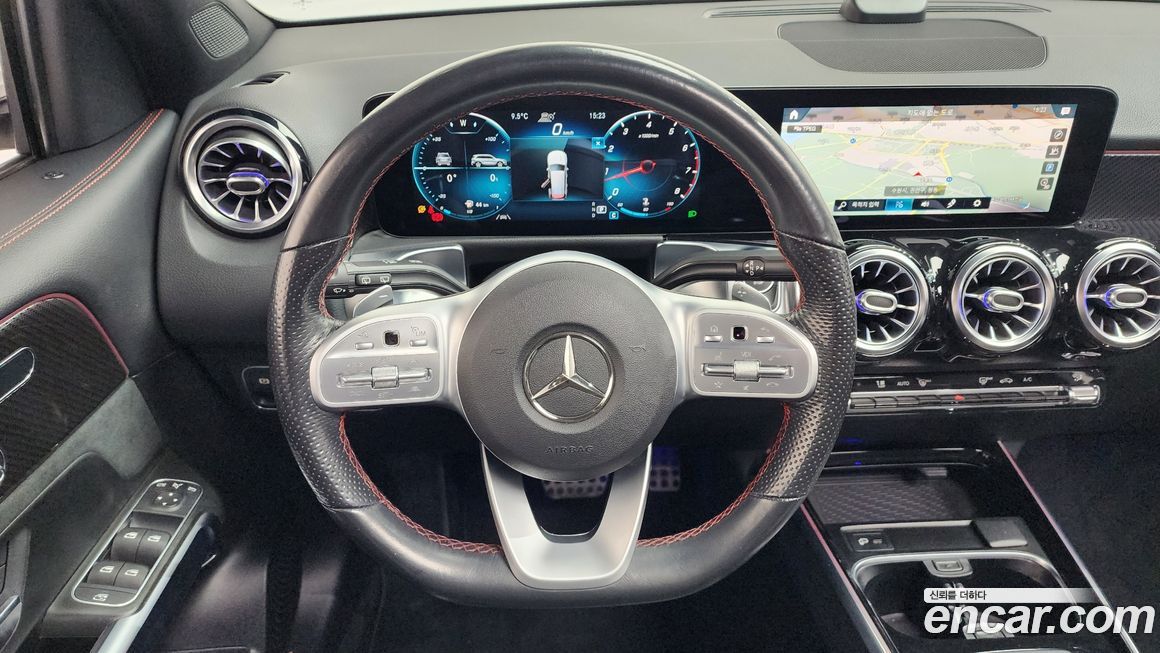 Mercedes-Benz GLB-Class 2021