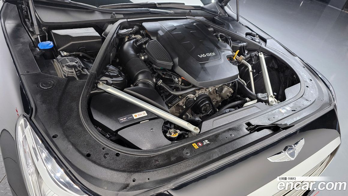 Genesis EQ900 2016
