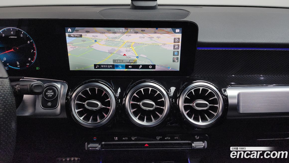 Mercedes-Benz GLB-Class 2021