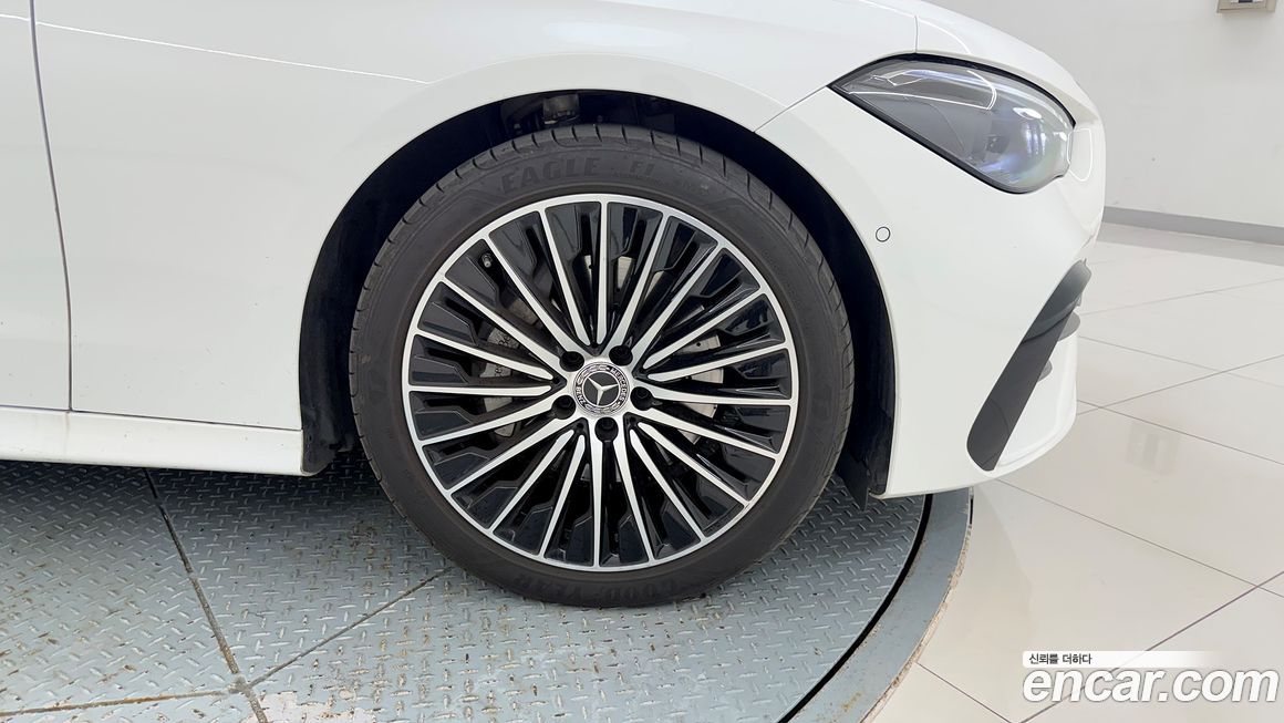 Mercedes-Benz CLE-Class 2025