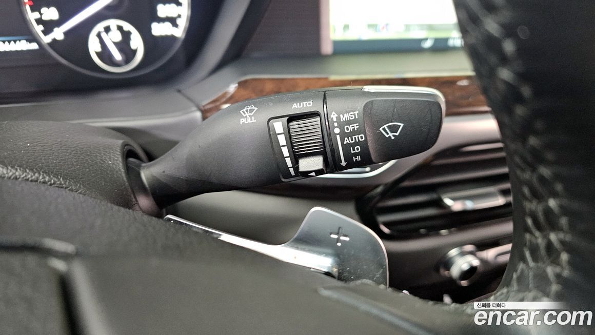 Genesis EQ900 2016
