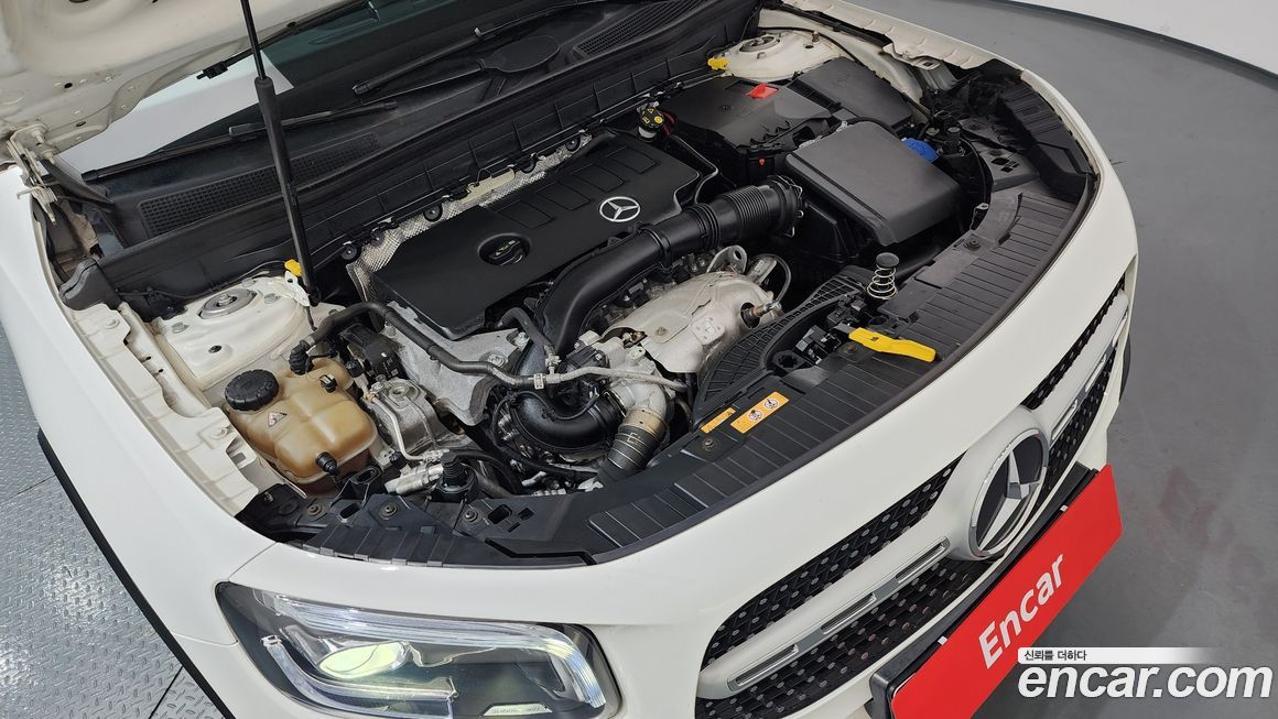 Mercedes-Benz GLB-Class 2021