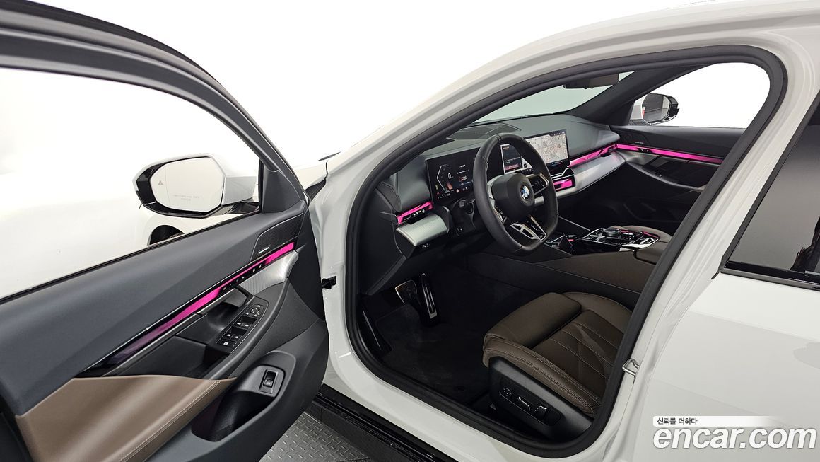BMW 5-Series 2025