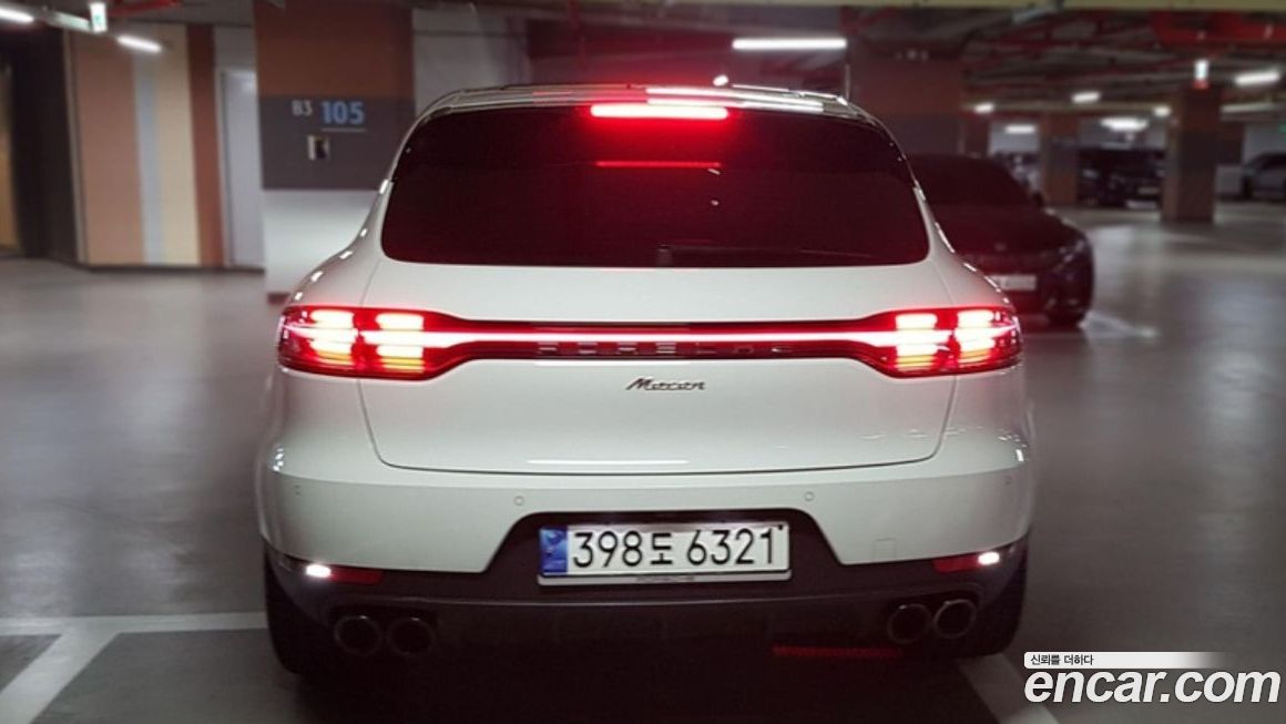 Porsche Macan 2021