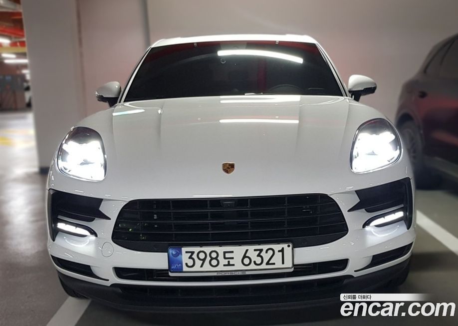 Porsche Macan 2021